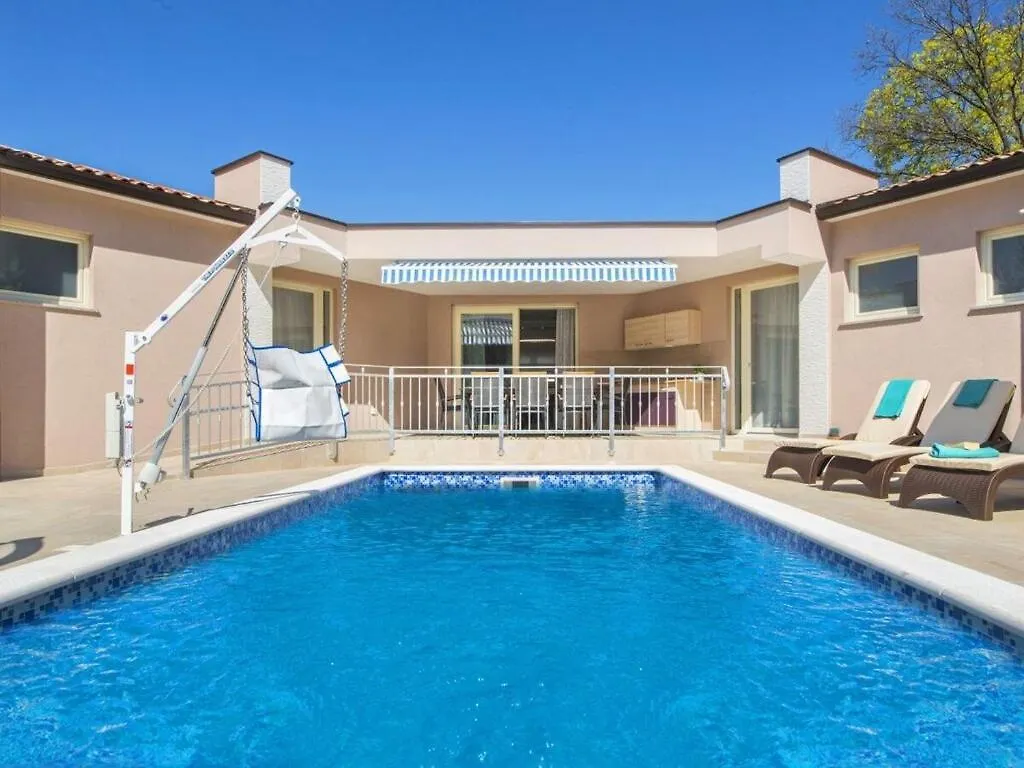Villa Dina Comfortable Holiday Residence Labin  Croatia